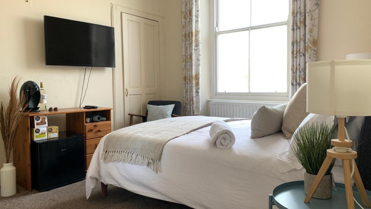 Townhouse Quarto em Acomodações Particulares Plymouth